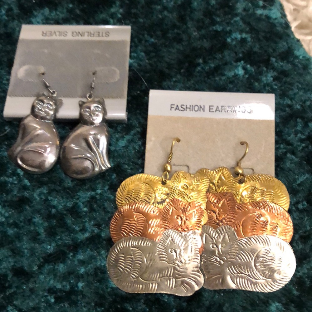 Dangle sterling silver cat earrings